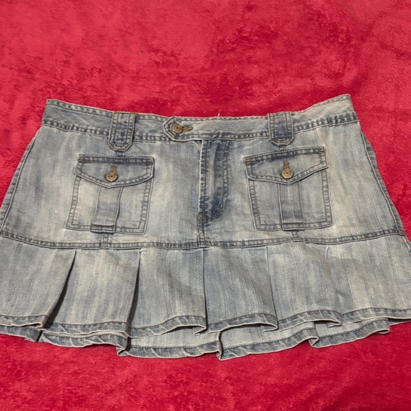 Denim pleated skirt front  Pockets No boundaries - Picture 1 of 3